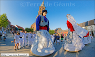 MAFFLE (ATH) (B) - Ducasse du Grand K'Min 2013 - Mariage de Zante et Rinette 2013 / Zante et Rinette dansent