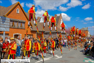 Steenvoorde (F) - Carnaval des Carnavals 2013 / Les Echassiers Royaux – MERCHTEM (B)