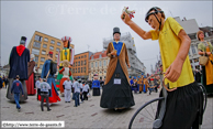 TOURCOING (F) - Week-End Géant 2013  - Le cortège (samedi) / Le rondeau final