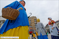 TOURCOING (F) - Week-End Géant 2013 (03-03-2013) -  Le cortège / Dudule, Armandine et Tch'out Jacques - HAM (F)
