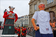 TOURCOING (F) - Week-End Geant 2013 (03-03-2013) -  Le cortège / Jean le bûcheron – STEENVOORDE (F) et Jeannot le boulanger – OUDEZEELE (F)