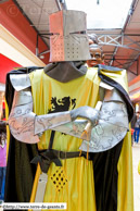 ENGLOS (F) - 8ème fête des Géants 2014 / Petit Géant - Colla Gegantera d'Iluro – MATARÓ (CATALOGNE) (E)