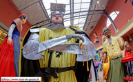 ENGLOS (F) - 8ème fête des Géants 2014 / Petit Géant - Colla Gegantera d'Iluro – MATARÓ (CATALOGNE) (E)