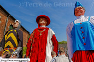 IRCHONWELZ (ATH) (B) - Présentation, bénédiction et cortège Jean III de Trazegnies 2014 / Baudouin IV de Hainaut (le parrain), Jean III de Trazegnies - IRCHONWELZ (ATH) (B) et la Cantinière - Les Francs de Bruges - ATH (B)  (la marraine)