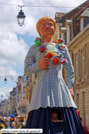 LILLE - Fête de quartier du Vieux-Lille et 10 ans de Jeanne Maillotte 2014 / Narcisse, le p'tit quinquin - LILLE (F)
