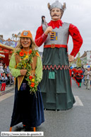 STEENVOORDE (F) - Carnaval d'été international 2014 / Jean le bucheron et Jacobus - Les Amis de Fromulus – STEENVOORDE (F)