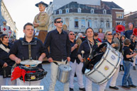 TOURCOING - Week-End Géant 2014 - Cortège du Dimanche / Le Music Band - TOURCOING (F) accompagnant Baden-Powell – ATH (B)