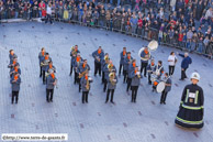 TOURCOING - Week-End Géant 2014 - Cortège du Samedi / Pim Pom Junior – LESSINES (B) accompagné par l’Harmonie Municipale de Méteren – METEREN (F)