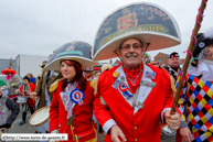 CASSEL (F) - Carnaval du Lundi de Paques - Le Reveil et la bande des Arlequins 2015 / Le Reveil de Cassel, mené par le tambour-major Bernard Minne