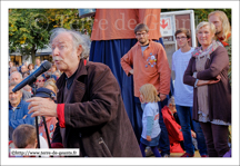 Gilles Defacque, le parrain du Géant<br />LILLE (F) - Les Géants sont de sortie - Le baptême de Ronny le poète bièrologue 2015