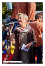 Dianne Coutteure – van den Eijnden, l'épouse de Ronny Coutteure<br />LILLE (F) - Les Géants sont de sortie - Le baptême de Ronny le poète bièrologue 2015