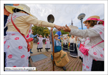 Hilaire Patate -- Quartier de Rosendael – DUNKERQUE (F) et ses Jardiniers<br />LILLE (F) - Les Géants sont de sortie - Montage et animation des Géants 2015