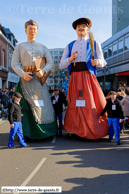 TOURCOING (F) - Week-End Géants 2015 -  Le cortège du dimanche / Eugénie 