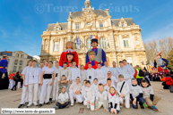 TOURCOING (F) - Week-End Géants 2015 -  Le cortège du dimanche / Pélot, Pélette, Zante, Rinette – MAFFLE (ATH) (B) et leurs porteurs