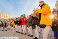 TOURCOING (F) - Week-End Géants 2015 -  Le cortège du dimanche / Le boeuf des bandas