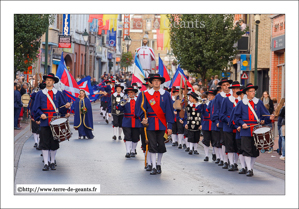 Groot Gaesbeeker Gilde of Sint Aechten Schuttersgilde van Soest - SOEST (NL)<br />COMINES (F) - Fête des Louches 2016 - Cortège des Louches<br />(09/10/2016)