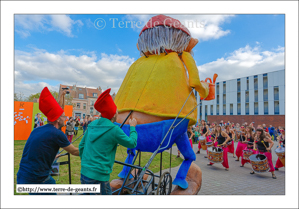 Nain-Nain, le Géant nain - AJOnc (Association des Amis des Jardins Ouverts et néanmoins clôturés) - LILLE (F) et Oyamba - LILLE (F)