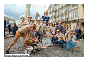 Les Pet'Boontjes - HAZEBROUCKE(F) sont venus faire un petit coucou aux Géants lillois