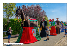 Le Cheval Bayard - DINANT (B), Adolph Sax – DINANT (B), Mademoiselle Saint- Roch -LESSINES (B) et Adrien eul cayoteu - LESSINES (B)