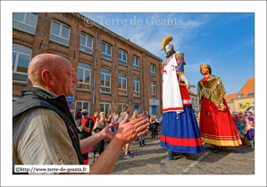 Le sang de Reuze-Papa et Reuze Maman coule dans les veines de tous les casselois (ici Pascal Laforce, (ancien) porteur des Reuze)