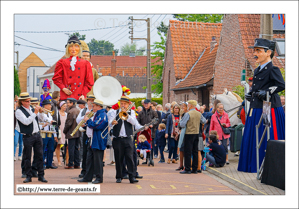 Le défilé dans les rues de Sailly-lez-Lannoy