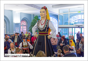 Kolo, danse traditionnelle autour de Bela Rada