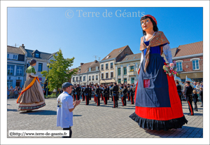 La Belle Hélène, la marchande de fleurs - Les Amis de Gambrinus - STEENVOORDE (F)