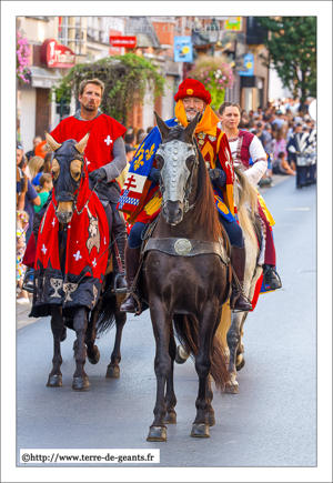 Messire de Comines à cheval et sa cour - COMINES (F)