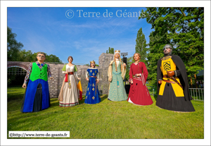 André le Ch’timiste - SAINT-ANDRE-LEZ-LILLE (F), Alys - COMINES (F), la marraine de la nouvelle version de Jeanne de Flandre, Philippe-Auguste - LILLE (F), Jeanne de Flandre - MARQUETTE-LEZ-LILLE (F), ancienne version (2000), Alix de Namur - ATH (B) et Baudouin IV de Hainaut - ATH (B), le parrain de la Nouvelle version de Jeanne de Flandre