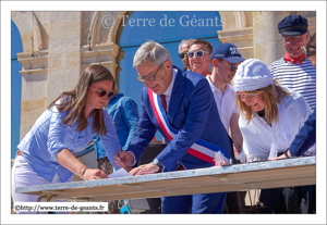 La signature du certificat de parrainage républicain