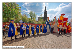 La Confrerie de la Cité des Chapons - Jeanne de Flandre et les Géants Jeanne de Flandres-  MARQUETTE-LEZ-LILLE (F), Alys-  COMINES (F) et Messire de Comines – COMINES (F)
