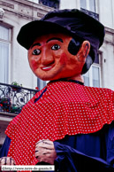 LILLE (59) - Fêtes de Lille 1999 / Un Géant dans la Parade