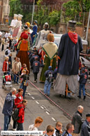 LILLE (59) - Lille - Parade de Géants - Lille 2004 / La suite de Tisje-Tasje - HAZEBROUCK