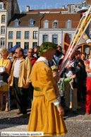 LILLE (59) - Lille - Parade de Géants - Lille 2004 / Le défilé de l'Avenue du Peuple Belge